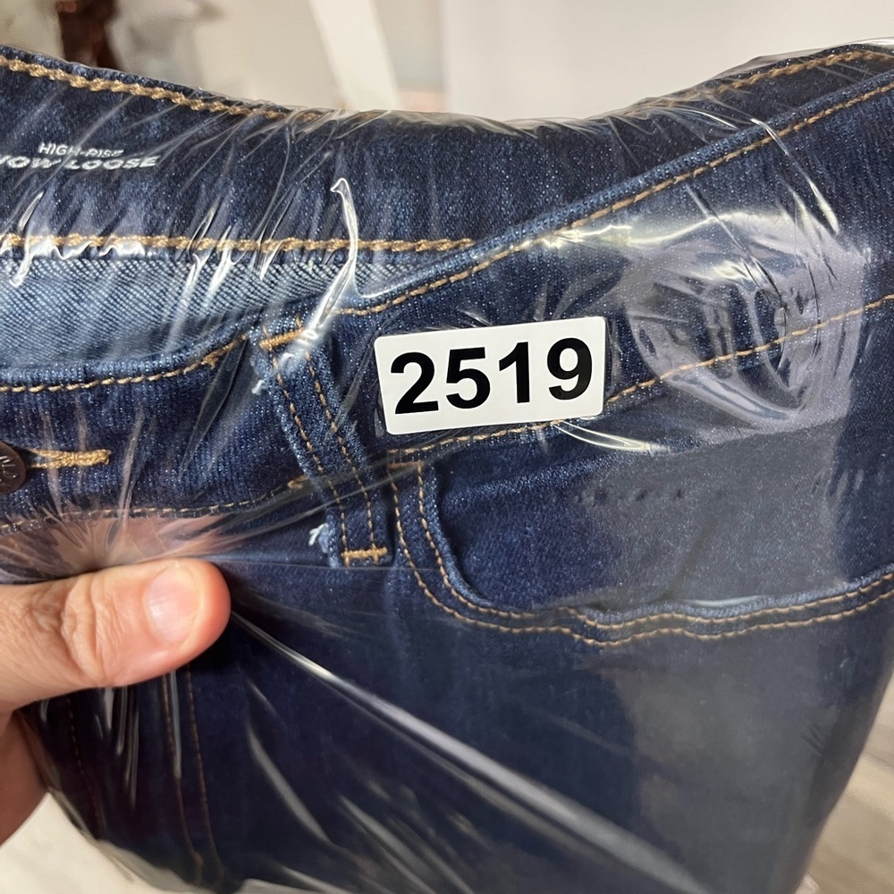 Old Navy Wow Loose Fit Jeans Womens 12 Short Blue Denim Stretch Darkwash 2519 - Picture 9 of 9